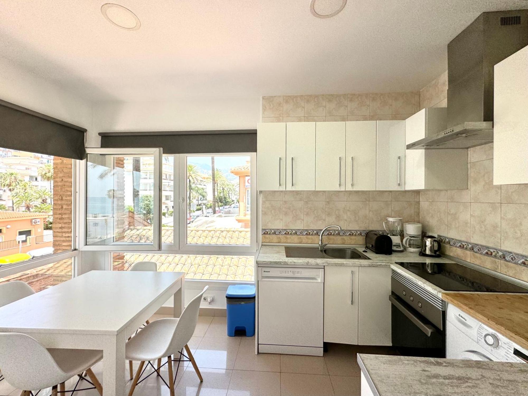 Апартаменты Benalroma A 50 Metros De La Playa! Бенальмадена Экстерьер фото
