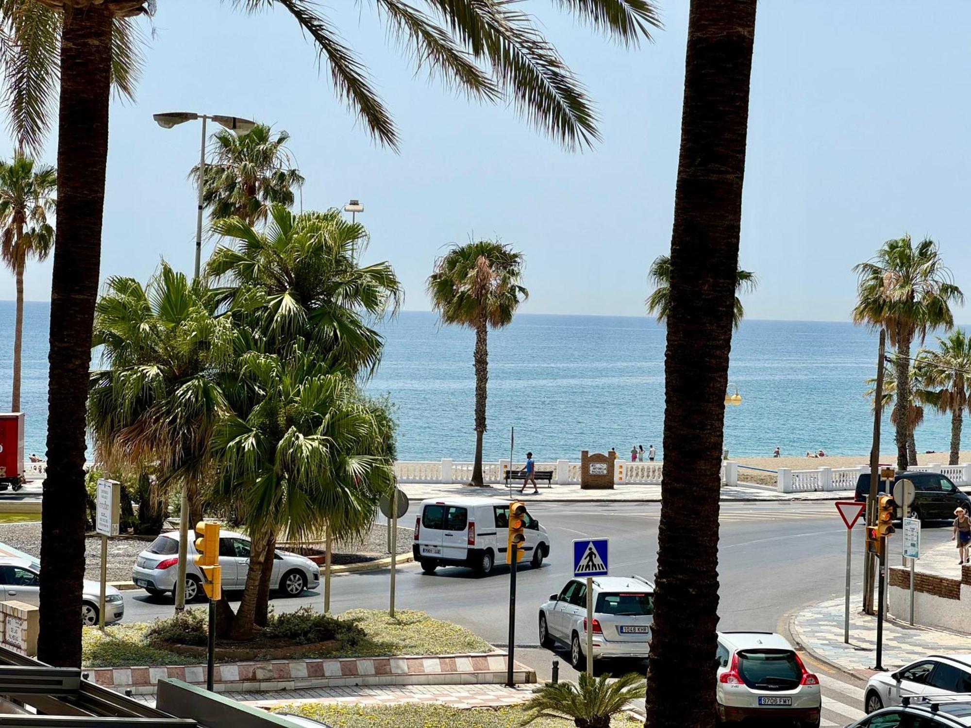 Апартаменты Benalroma A 50 Metros De La Playa! Бенальмадена Экстерьер фото